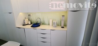 Exkluzivně nabízíme na pronájem kompletně vybavenou luxusní  - 5