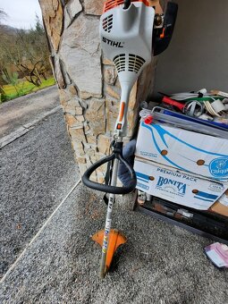 Prodám strunovou sekačku STILL - 5