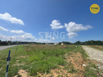 Nabízíme k prodeji stavební pozemek o rozloze 1129 m, 131641 - 5