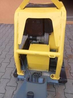 Vibrační deska Husqvarna, Dynapac LG500. - 5