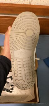 AIR JORDAN 1 MID "LIGHT SMOKE GREY" - 5