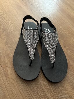 Dámská obuv značky Skechers - 5