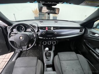Alfa Romeo Giulietta - 5