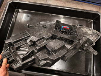 Pravé fullled světlo na Ford Kuga MK3 - 5