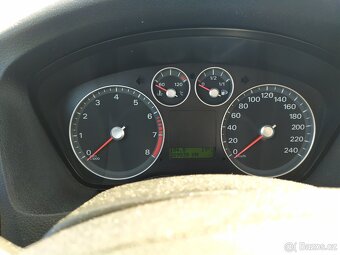 Ford Focus II 2005 LPG s poruchou motoru - 5