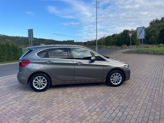 BMW 218i ACTIVE TOURER 100kW-2014-126.852KM-NAVI,VÝHŘEV,AC- - 5