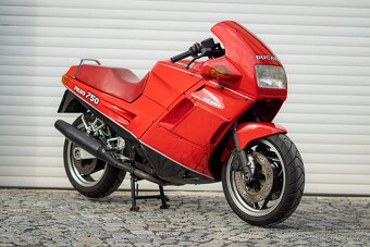 Ducati Paso 750 - 5