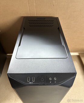 pc skříň be quiet Pure Base 500 Black - 5