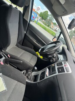 Peugeot 307 1.4i 16V - 5