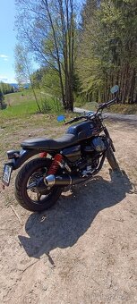 Moto Guzzi V7 Stone Special Edition 2023 - 5