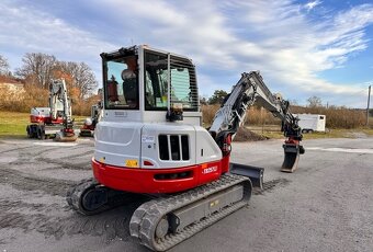 Minibagr Bagr Takeuchi TB257FR - 5