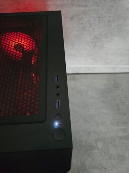 Herní PC/Ryzen 5/RX5600XT/16GB RAM/500GB SSD - 5