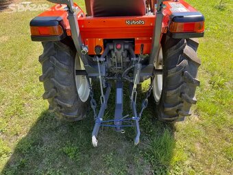 Malotraktor kubota GL27 Grandel S čelním nakladačem 450 kg - 5