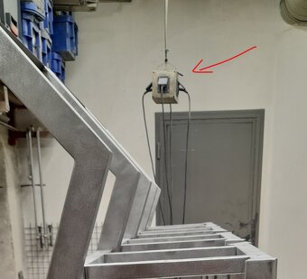 Zásuvková kostka pro zavěšení na strop - 5