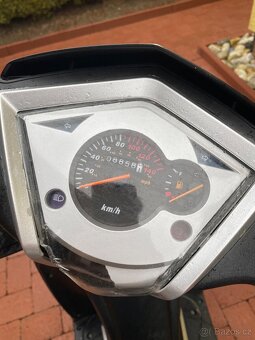 Prodej skútru 125 ccm - 5