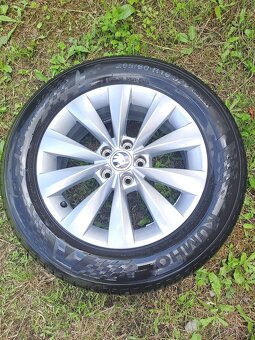 Alu kola 5x100 originál Škoda Kamiq, Scala 205/60 R16 - 5