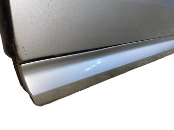 Levé přední dveře stříbrná LY7W Audi A8 4E D3 2005 - 5