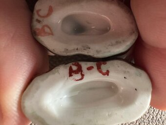 Porcelánová kočička s pejskem - 5