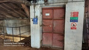 Bytový dům s mnoha nebytovými prostory - 5