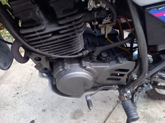 Yamaha XT 350 - 5