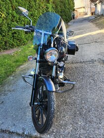 Kawasaki VN 900 Custom - 5
