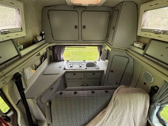 Malý ale RODINNÝ camper: Ford Transit NUGGET Westfalia - 5