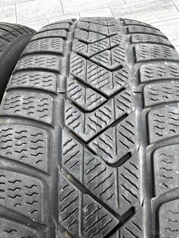 ZImní pneu 225/60/18 Pirelli RFT - 5