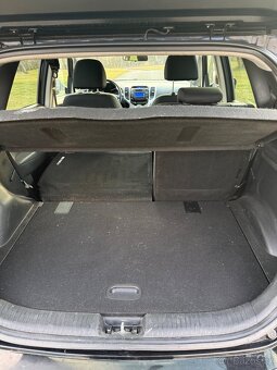 Hyundai ix20 1,4i - 5