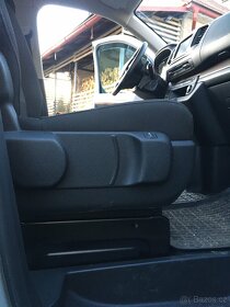Otočná konzole Toyota Proace - 5