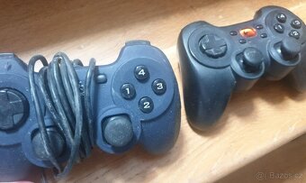 Ovladače Logitech na PlayStation - 5