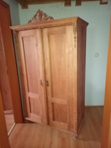 STAROŽITNÉ TRUHLY A SKŘÍNĚ - 5