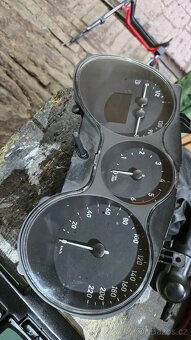 Seat řídící jednotka - 5