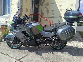 Kawasaki gtr 1400 - 5