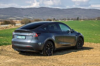 Tesla Model Y Long Range AWD 2022 - 5