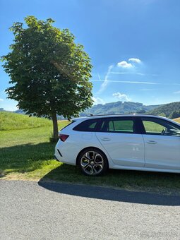 Škoda Octavia 4 RS Combi MY2022 - 5
