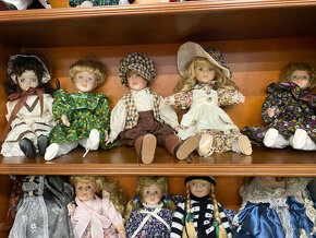 porcelánové panenky- sbírka - 5