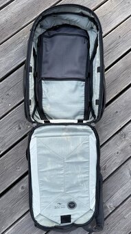 Prodám Peak Design Travel Backpack 45L za 3.000,- - 5