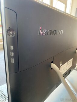 Lenovo All-in-One C440 – i5, 8GB RAM, Windows 10 - 5
