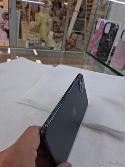 Apple iPhone 11 Pro Max 64 GB - 5