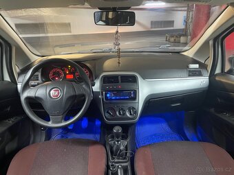 Fiat Punto Grande - 5