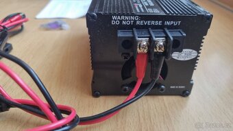 Invertor ( měnič ) 12V na 230V - 5
