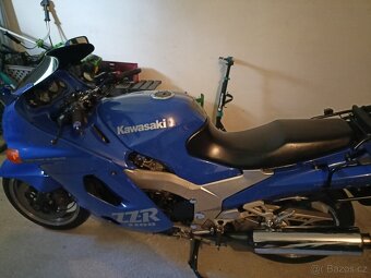 Kawasaki ZZR 1100 - 5