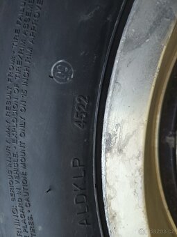 Nové Pneu 205/70r15 s disky na samurai - 5