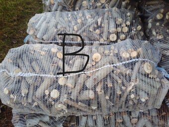 palivové dřevo špalíky pytlované od 80,-Kč za pytel - 5