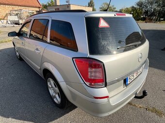 Opel Astra 2.0TD - 5