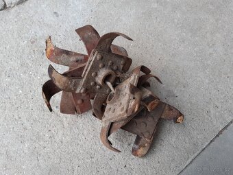 Rotavátor - nože - 5