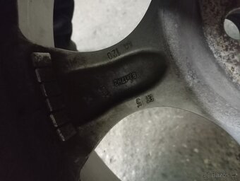 ALU límcová kola BMW 235/45 zr17 - 5