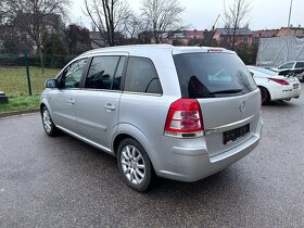 Opel Zafira B 1,8, stříbrná, 7 míst, 103 kW - 5