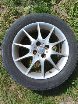 Prodám originál sadu 5 ks. ALU kol "16" Toyota. - 5