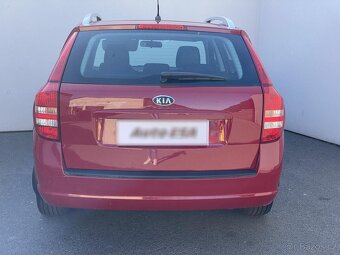 Kia Ceed 1.6 CRDi , 85 kW nafta, 2008 - 5